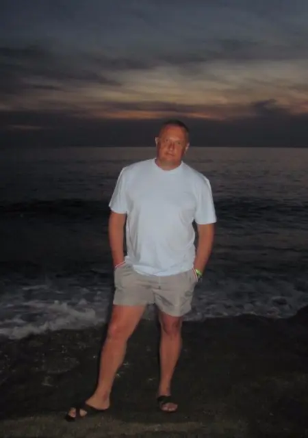 Я Вадим, 57, из Каменского, ищу знакомство для постоянных отношений