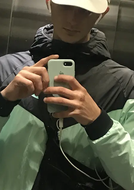 Я Vlad, 26, из Ирпени, ищу знакомства без обязательств