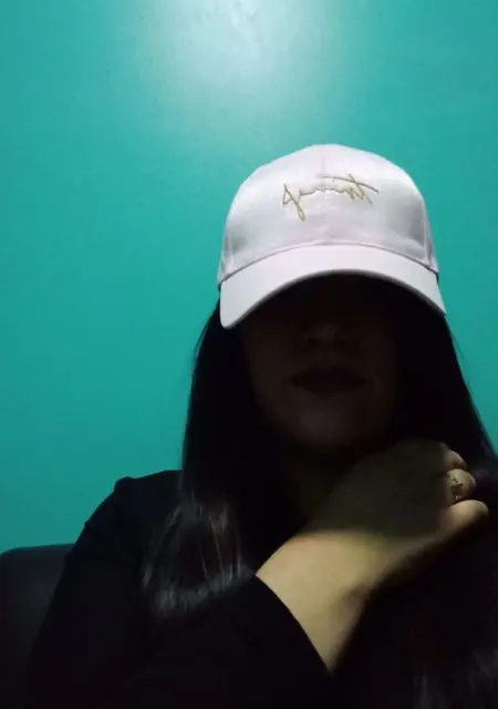 Я Yhh, 27, из Мадрида, ищу знакомство