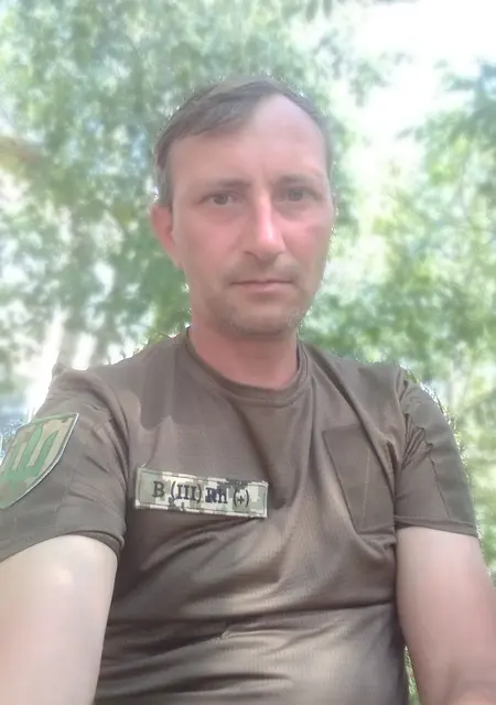 Олег з Первомайськ, шукаю на сайті знайомства на одну ніч