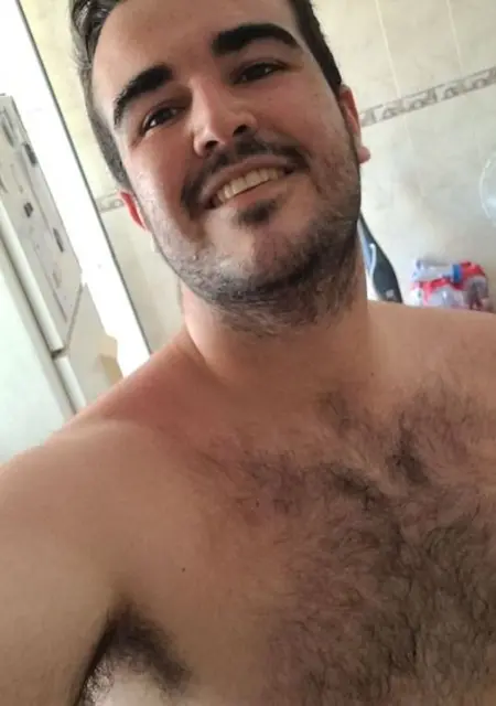 Javi Lp из Мадрида, мне 23, познакомлюсь