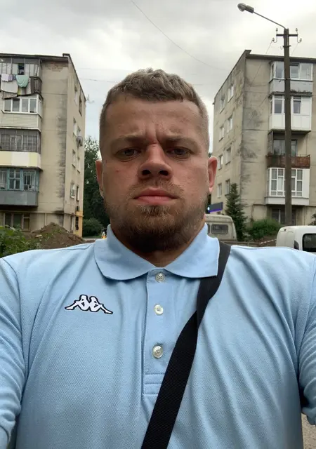Я Дмитро, 27 років з Бурштин, шукаю знайомство для спілкування