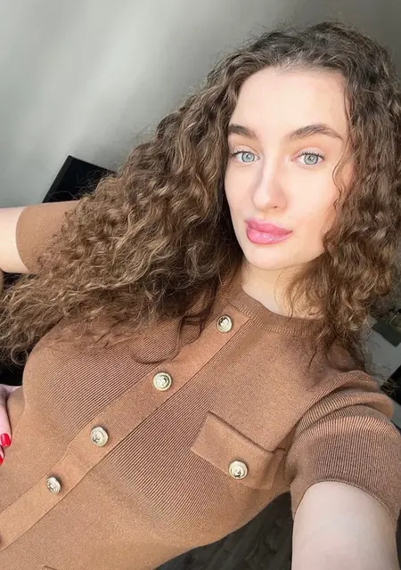 Александра из Харькова, ищу на сайте знакомства без обязательств