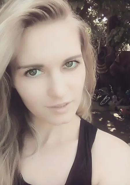 Елена из Николаева, мне 31, познакомлюсь без обязательств