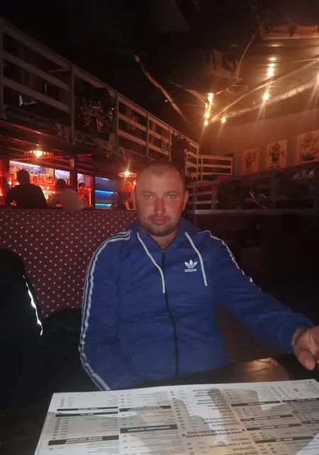 Олександр з Ірпінь, шукаю на сайті знайомства на одну ніч