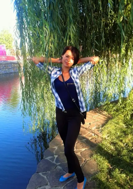 Марина из Донецка, мне 33, познакомлюсь для постоянных отношений