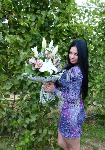 Милена з Харків, мені 48 років, познайомлюсь для вірт