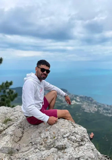 Иван из Мариуполя, мне 41, познакомлюсь на одну ночь