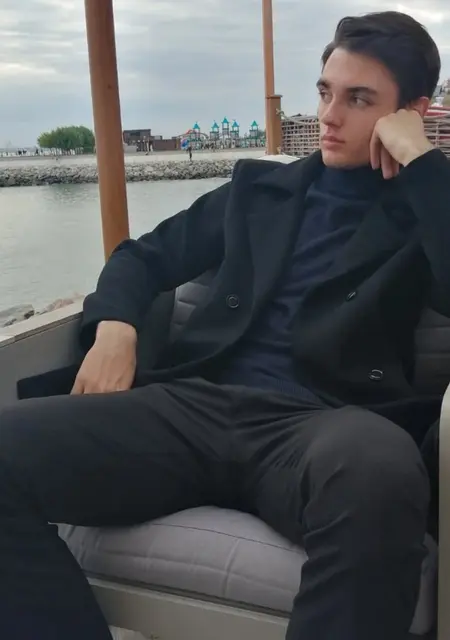 Андрей з Одеси, мені 23 років, познайомлюсь без зобов'язань