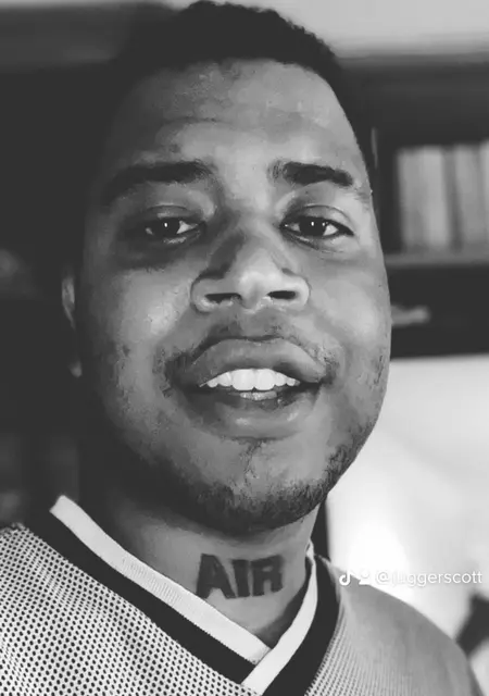 Soy Pedro, 26 años de Bilbao, busco conocer gente para relación sin ataduras