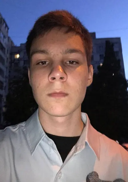 Я Артем, 22, знакомлюсь без обязательств в Запорожье