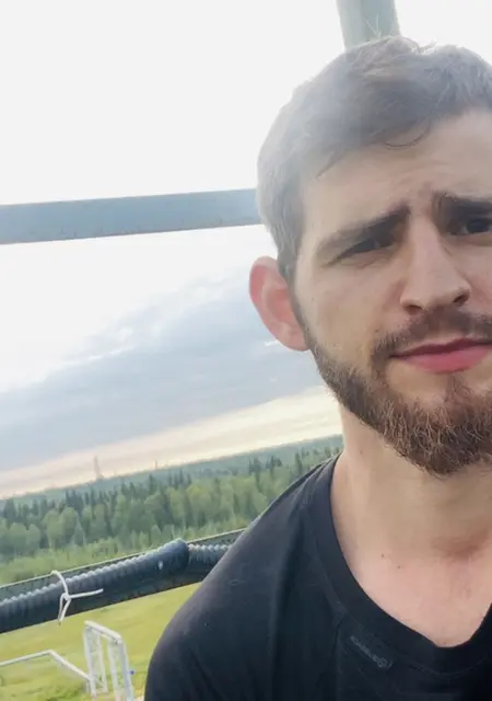 Alikhan from London, looking for long-term