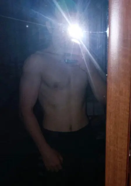 Maga de Alicante, tengo 23 años, listo para conocer para lío de una noche