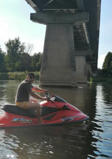 Я Александр, 24, знакомлюсь на одну ночь в Лиде