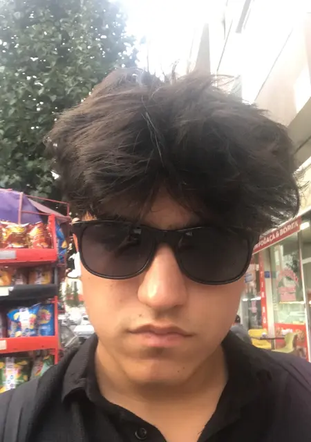 Muhammet из Текирдага, мне 20, познакомлюсь без обязательств