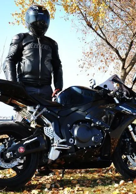 Я Алексей, 39, знакомлюсь без обязательств в Броварах