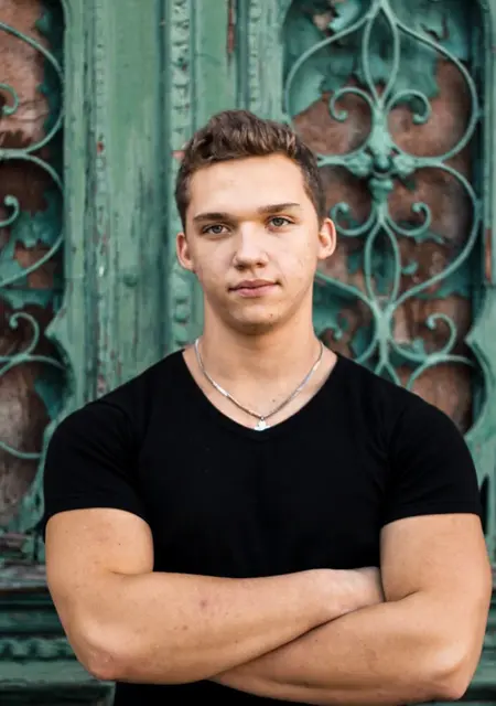 Тима з Луцька, мені 25 років, познайомлюсь для приємного проведення часу