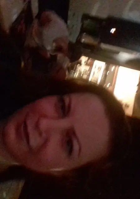 Сандра из Харькова, ищу на сайте знакомства без обязательств