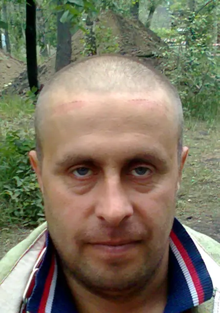 Саня из Алчевска, мне 48, познакомлюсь на одну ночь