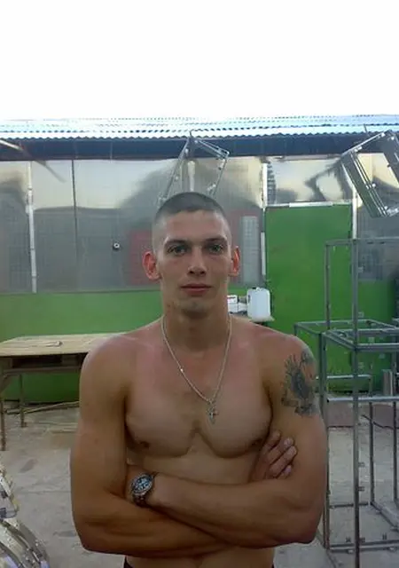 Я Женя, 36, знакомлюсь для вирта в Купянске