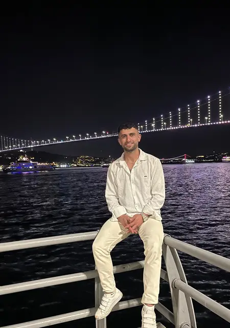 Я Sacoo, 23, из Стамбула, ищу знакомства без обязательств