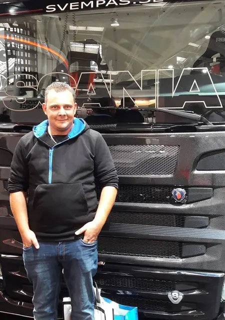 Oleg з Яворів, шукаю на сайті знайомства на одну ніч