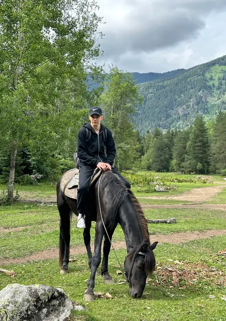 Кирил з Генічеськ, шукаю на сайті вірт