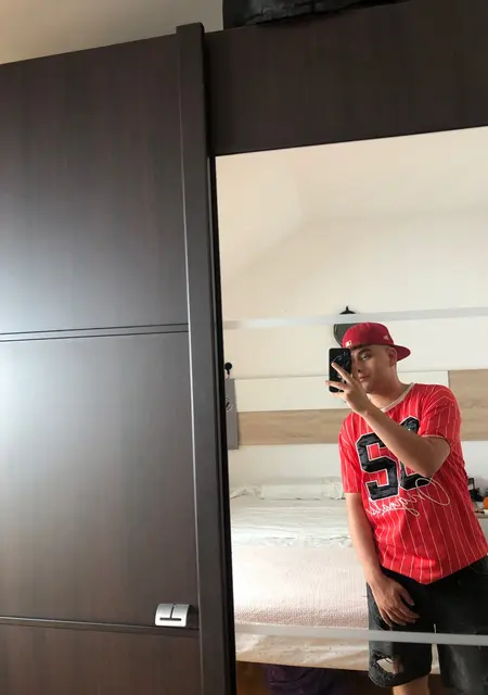 Fermín из Вига, ищу на сайте общение