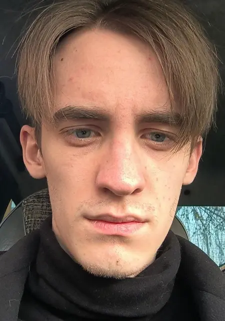 Я Артем, 23, из Вены, ищу знакомство для вирта