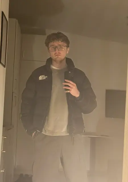 Alex из Уэльвы, мне 23, познакомлюсь для вирта