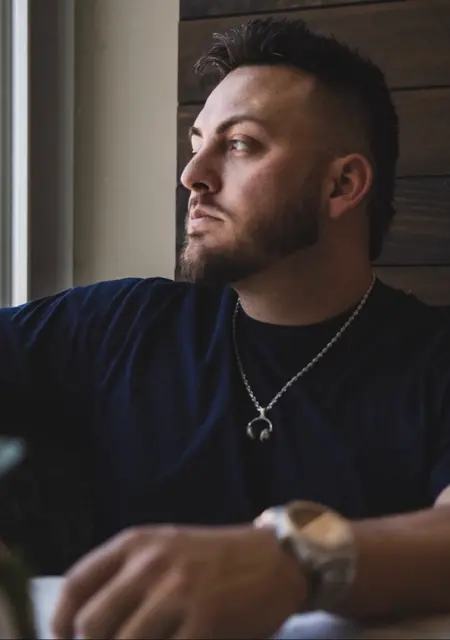 Я Олександр, 37 років, знайомлюсь на одну ніч у Сєвєродонецьку