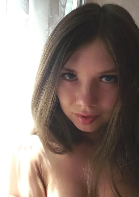 Olya из Умани, ищу на сайте дружбу