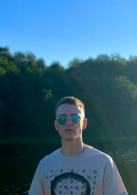 Egor из Дюссельдорфа, ищу на сайте приятное времяпровождение