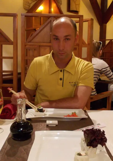 Я Виталий, 41, из Белгорода-Днестровского, ищу знакомство для постоянных отношений