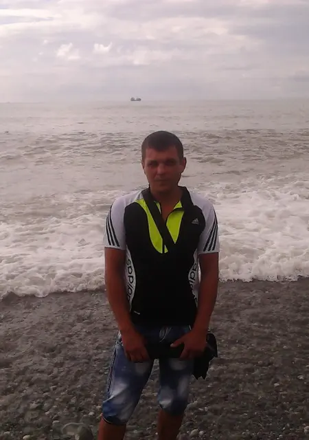 Maksim из Рогачева, мне 40, познакомлюсь для приятного времяпровождения