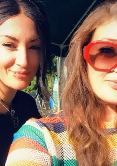 Emma из Лондона