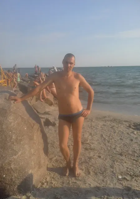 Я Daviddi, 44 років, знайомлюсь без зобов'язань у Чернівцях