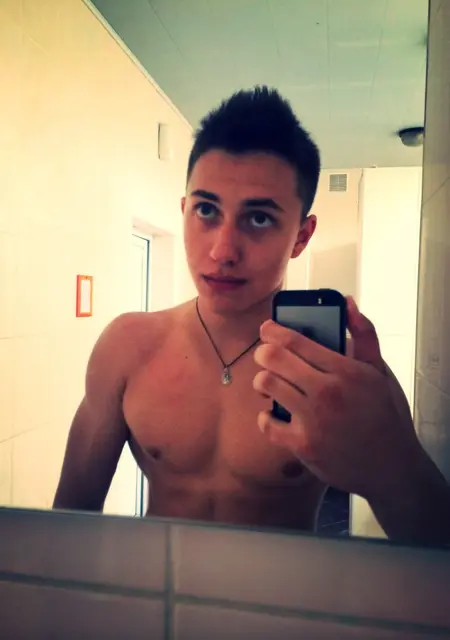 Я Тёма, 31, знакомлюсь без обязательств в Бердянске