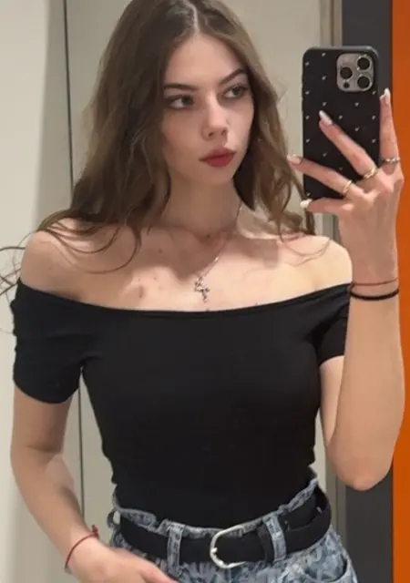 Я Виктория, 21, знакомлюсь для общения в Алматы