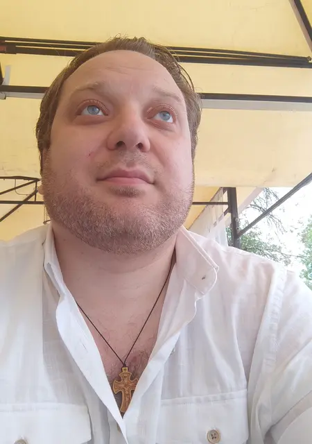 Nikoloz из Лондона, мне 42, познакомлюсь для приятного времяпровождения