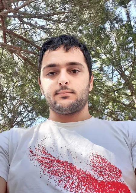 Я Suleyman, 26, из Парижа, ищу знакомства без обязательств