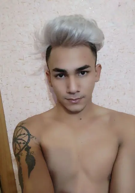 Я Yessell, 20, знакомлюсь в Мадриде