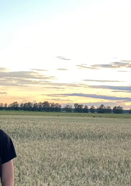 Паша из Кобрина, мне 20, познакомлюсь на одну ночь