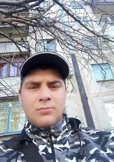 Кирилл з Мирнограда, мені 26 років, познайомлюсь для дружби
