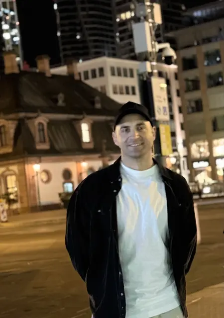 Я Раджаб, 35, из Зенде, ищу знакомства на одну ночь