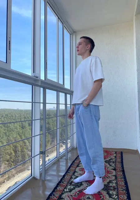 Я Влад, 24 років з Новопскова, шукаю знайомства на одну ніч