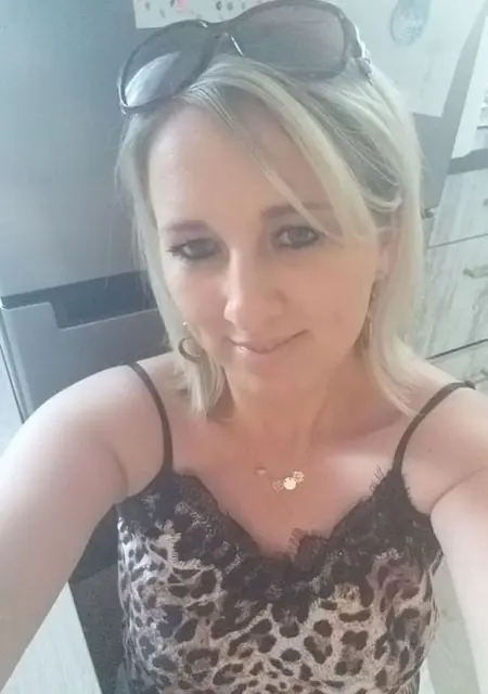 Я Sylwia, 36, знакомлюсь в Варшаве