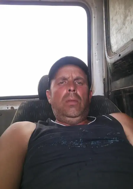 Игорь з Каховки, мені 46 років, познайомлюсь без зобов'язань