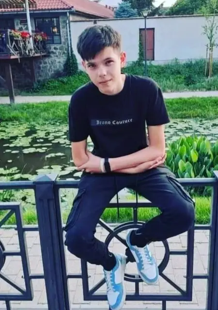 And из Николаева, ищу на сайте открытые отношения