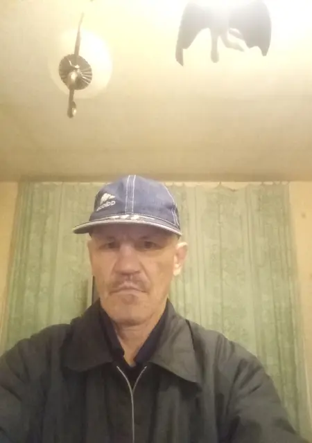 Анатолий из Борисова, ищу на сайте знакомства без обязательств